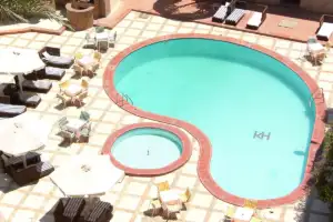 Karnak Hotel - Swimming Pool